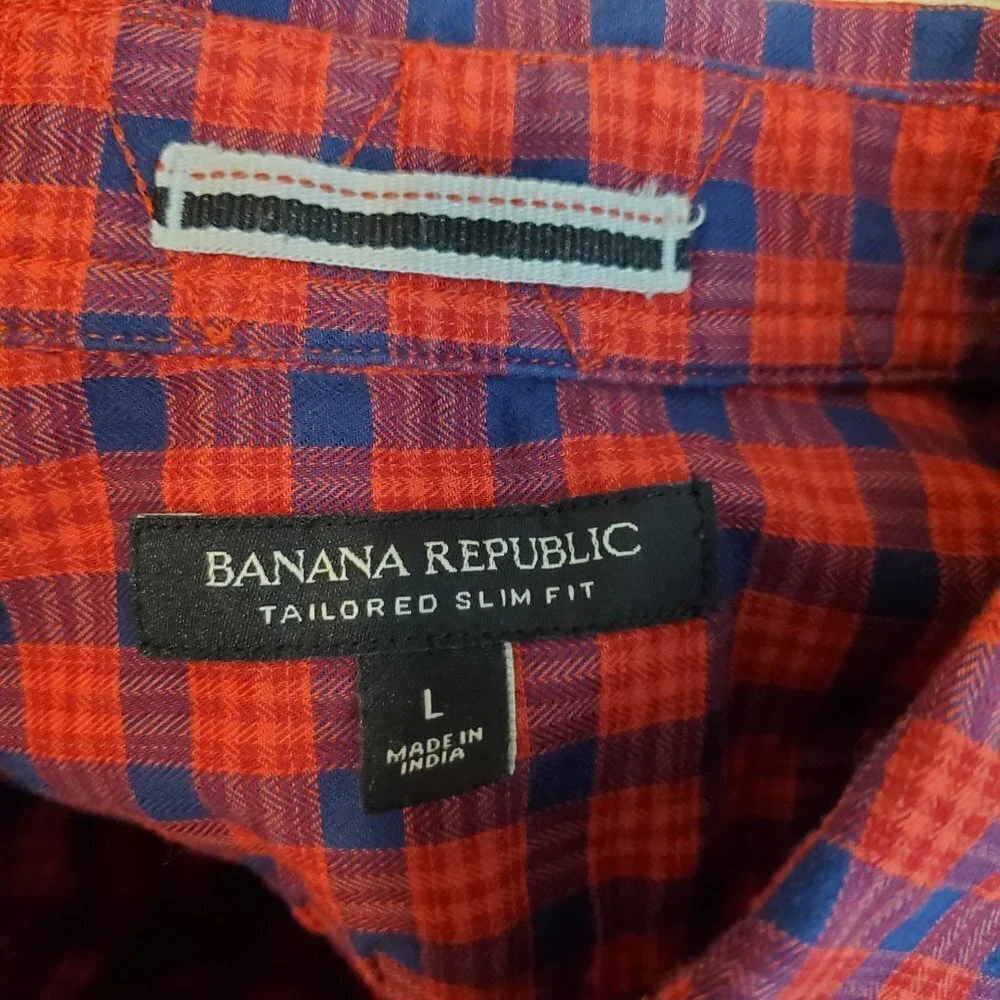 Banana Republic Tailored Slim Fit Button up Shirt Men Large Red plaid Pearl Snap